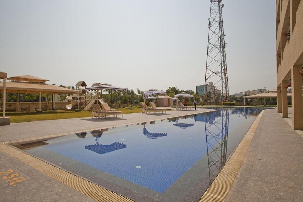 St Laurn The Spiritual Resort Shirdi Εξωτερικό φωτογραφία